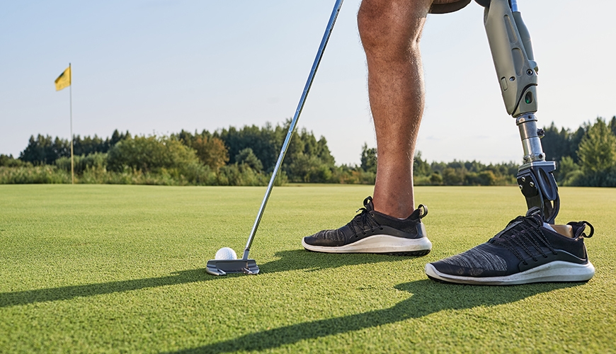 Disabled sportsperson playing golf